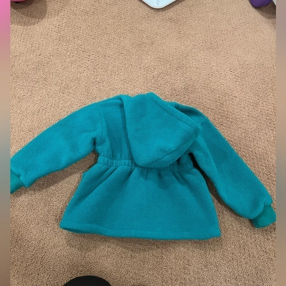 Bundle of 2 Girls Fleeces Faux Sherpa Size 3T Tahari and Avalanche